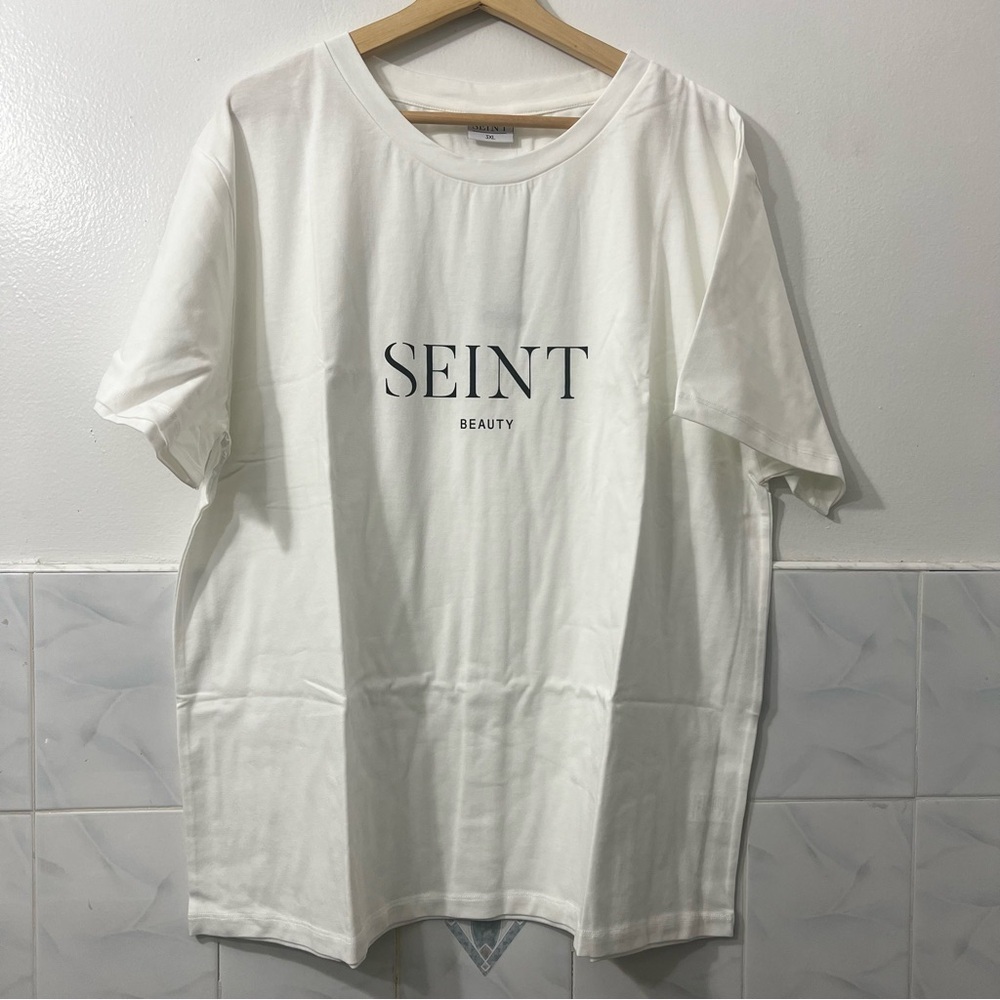 Seint Beauty Women’s 3XL White Short Sleeve Tee Shirt Logo Minimalist Casual